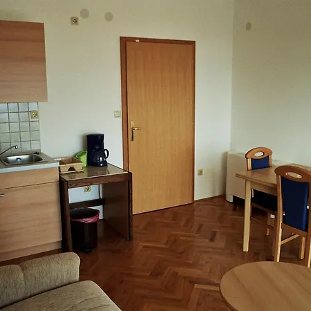 Apartments Petricevic Selce Exterior photo
